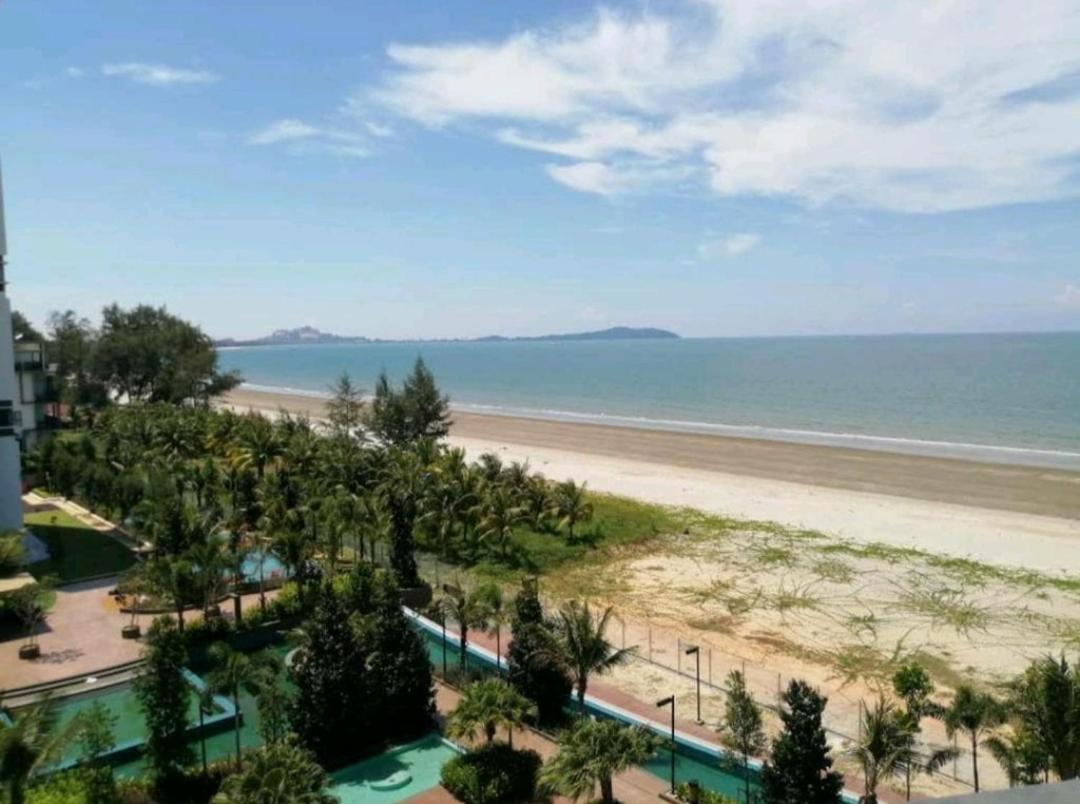 Timurbay Seafront Residence By Hardinahomes Kuantan Extérieur photo