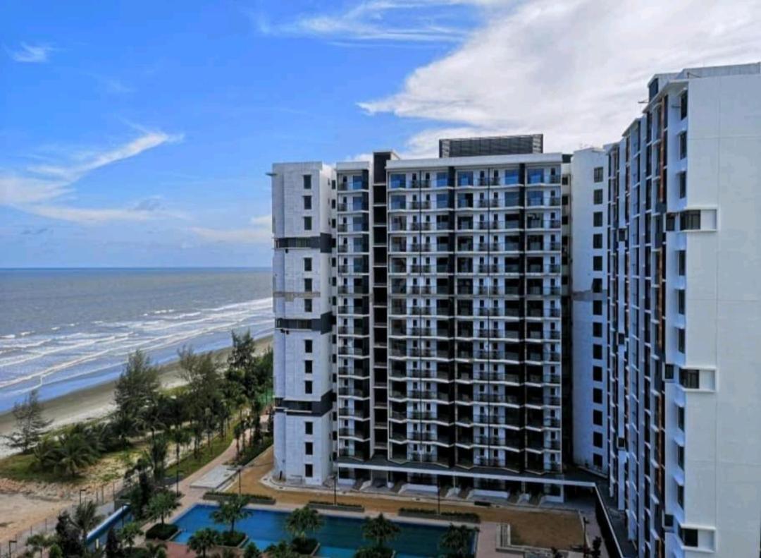 Timurbay Seafront Residence By Hardinahomes Kuantan Extérieur photo